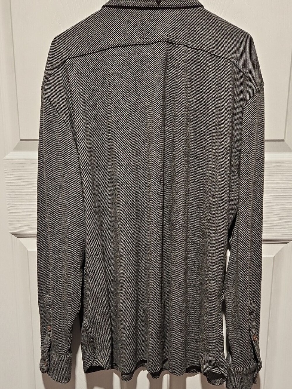 Men's Black Herringbone Button-Down Shacket - Picture 4 of 4